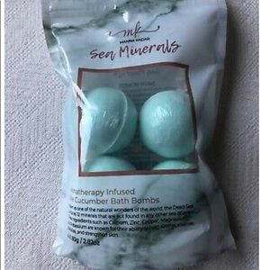 Manna Kadar Sea Minerals bath bombs